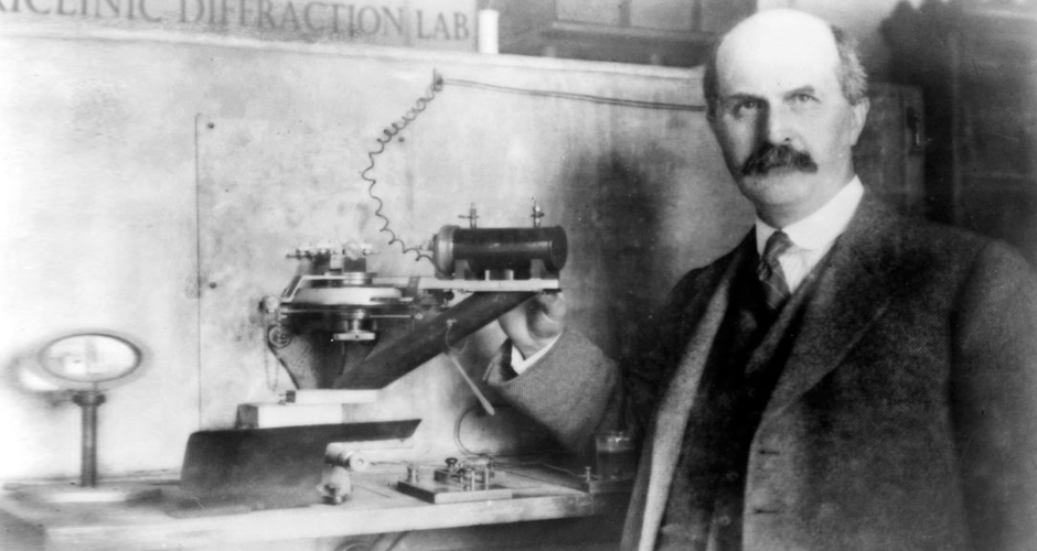 Laboratory solid-state materials research equipment and crystal imagery