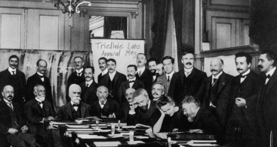 Laboratory solid-state materials research equipment and crystal imagery